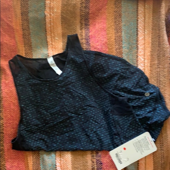 Lululemon sculpt tank. NWT. - Picture 2 of 2